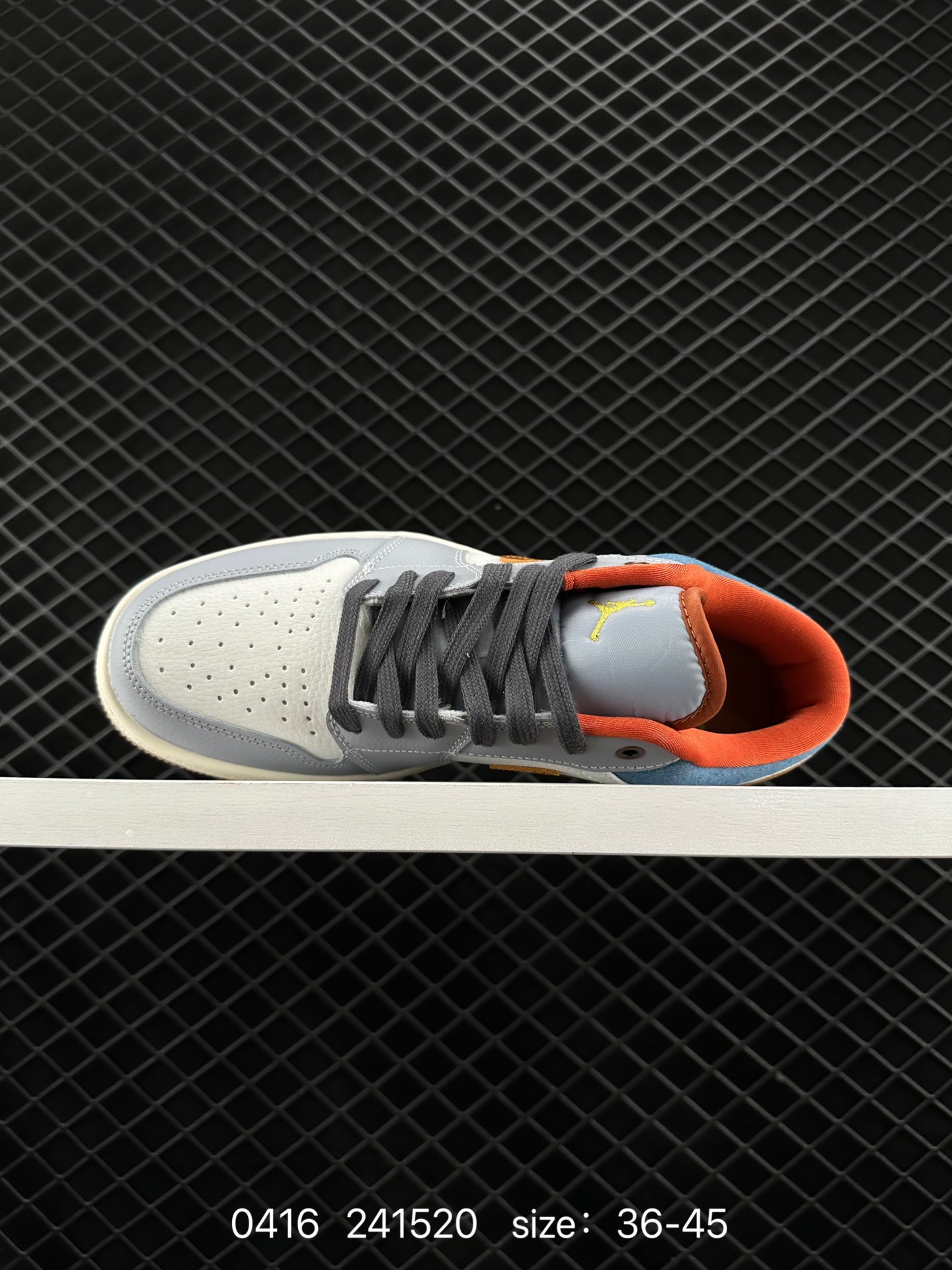 Nike Air Jordan 1 Low SE”Phantom Denim Swoosh“